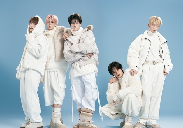 파우, 28일 새 싱글 '컴 트루' 발매…2026년 질주 시작