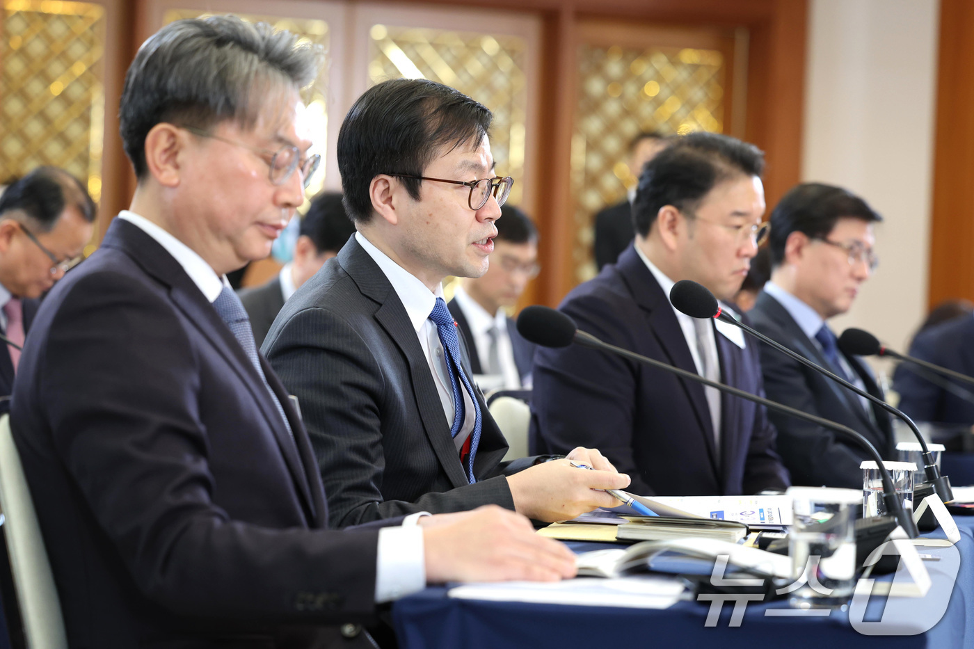 (서울=뉴스1) 이재명 기자 = 여한구 산업통상부 통상교섭본부장이 28일 청와대에서 열린 외국인투자기업 간담회에서 외국인투자 지원 정책을 발표하고 있다. 2026.1.28/뉴스1