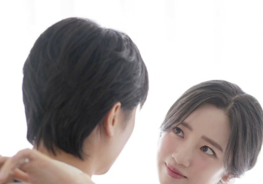 '3월 결혼' 한보배, 8년 열애 예비신랑 끌어안고…행복 웨딩화보 [N샷]