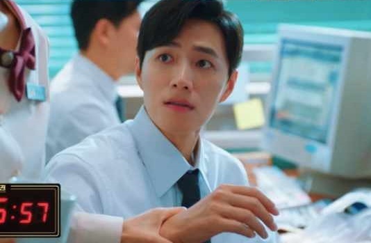 '미쓰홍' 황휘, 박신혜와 대치하는 '오피스 빌런'…존재감 발산