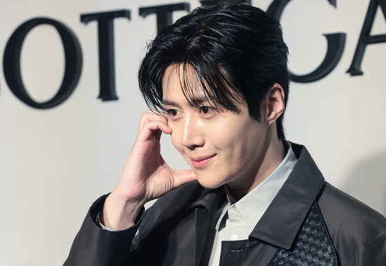 '이사통' 인기 속 김선호 탈세 의혹…차기작 세 편 어쩌나 [N이슈]