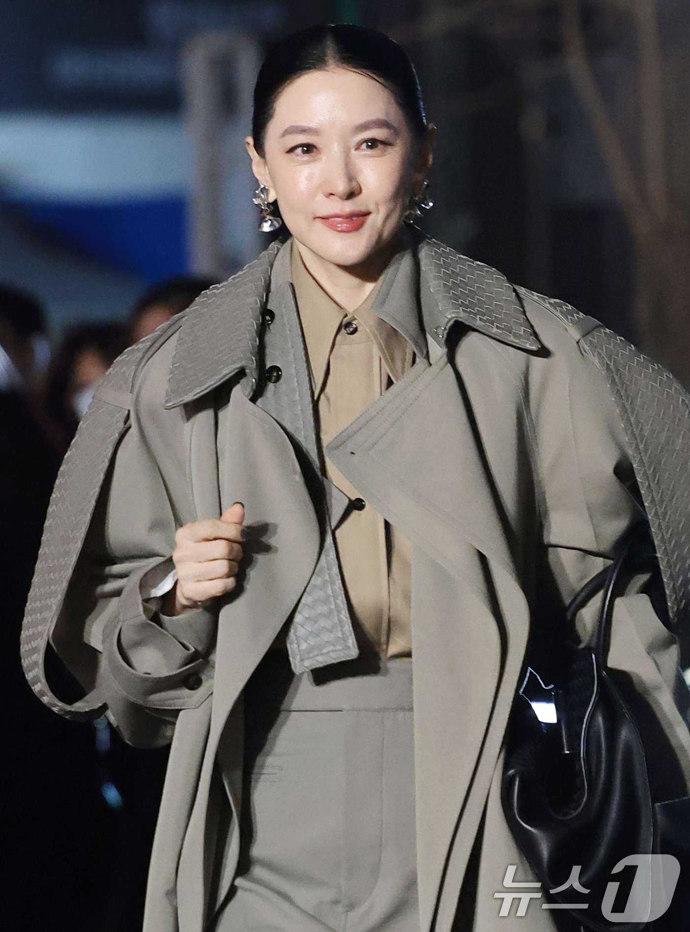 (서울=뉴스1) 권현진 기자 = 배우 이영애가 28일 서울 성동구 에스팩토리에서 열린 '보테가 베네타 2026 여름 프라이빗 뷰 포토콜‘에 참석하고 있다. 2026.1.28/뉴스1 …