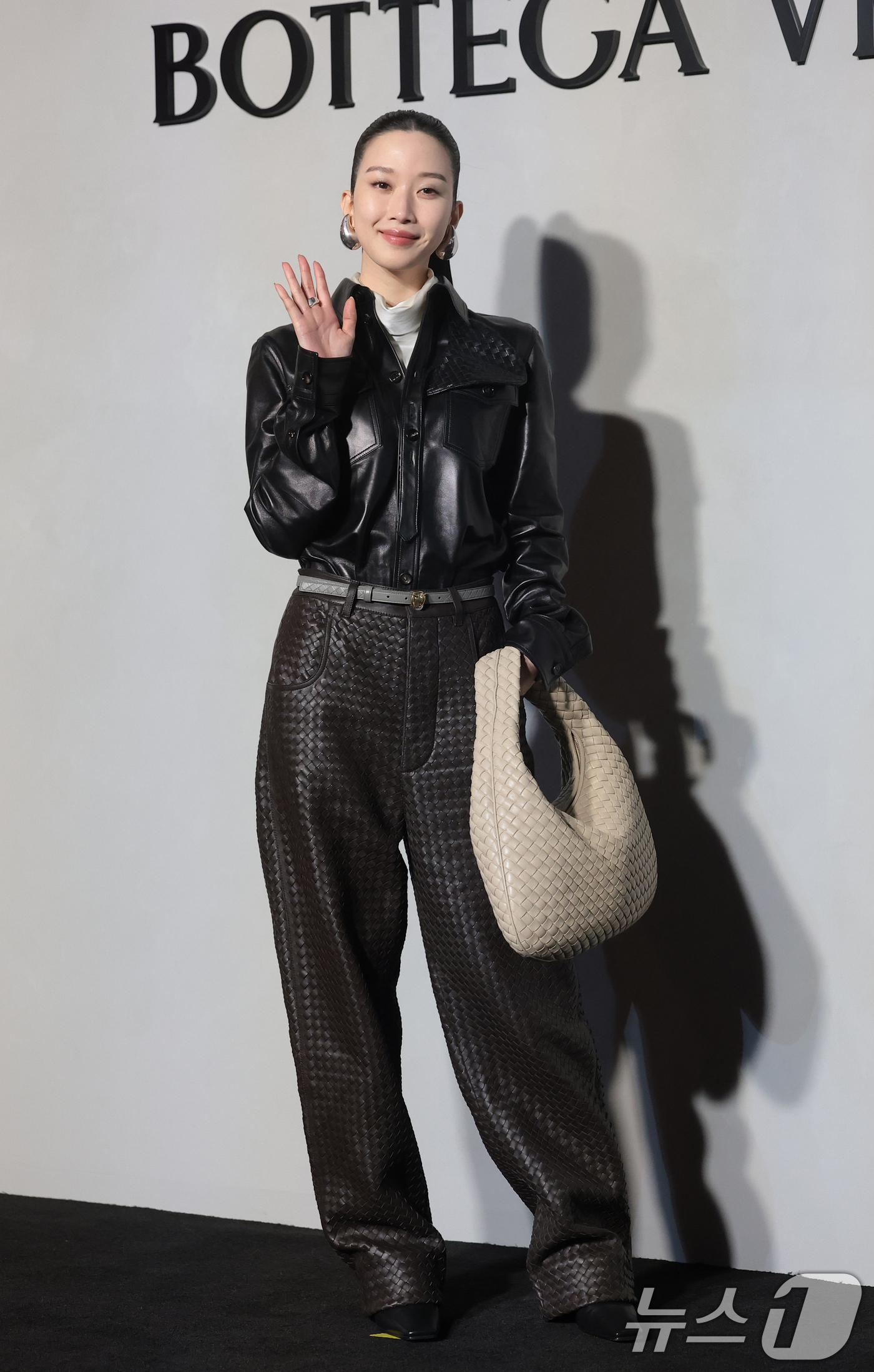 (서울=뉴스1) 권현진 기자 = 배우 문가영이 28일 서울 성동구 에스팩토리에서 열린 '보테가 베네타 2026 여름 프라이빗 뷰 포토콜‘에 참석해 포즈를 취하고 있다. 2026.1 …
