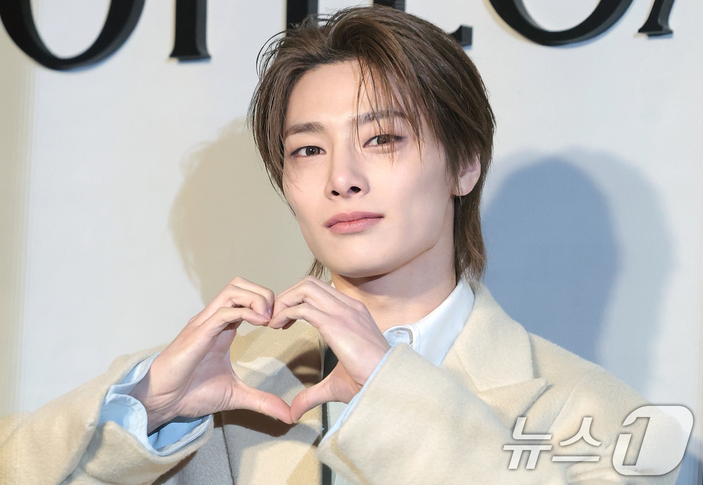 (서울=뉴스1) 권현진 기자 = 스트레이 키즈 아이엔이 28일 서울 성동구 에스팩토리에서 열린 '보테가 베네타 2026 여름 프라이빗 뷰 포토콜‘에 참석해 포즈를 취하고 있다. 2 …