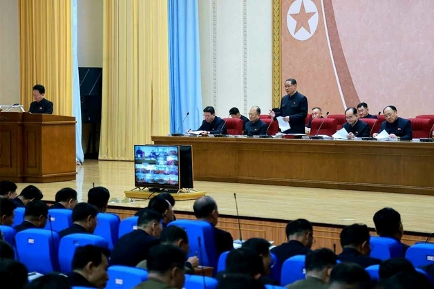 북한, 화상으로 '2025 농사총화회의' 개최…"올해도 다수확"