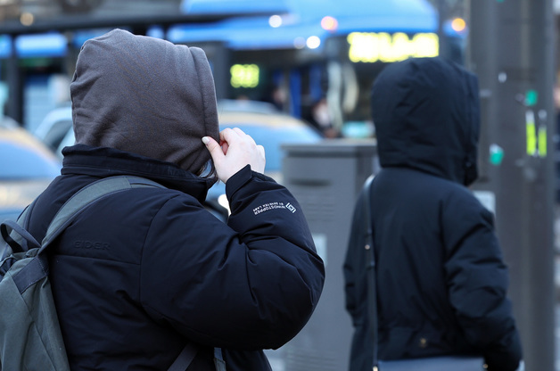 '영하 10도 안팎' 강추위 출근길 …강풍에 체감온도 '뚝'(종합)