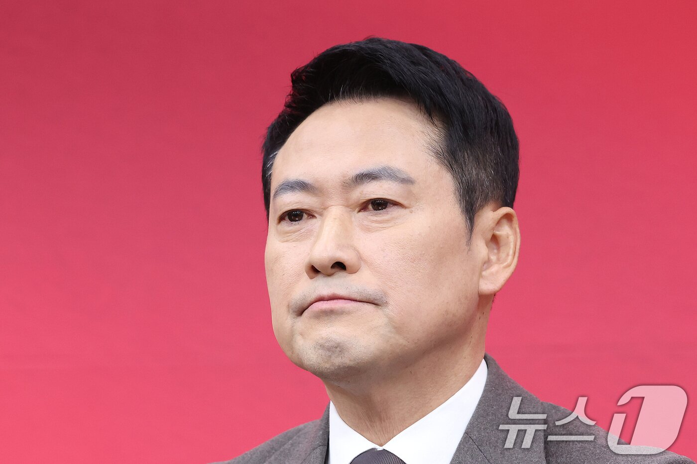 본문 이미지 - 장동혁 국민의힘 대표가 29일 서울 여의도 국회에서 열린 최고위원회의에서 생각에 잠겨 있다. 2026.1.29/뉴스1 ⓒ News1 신웅수 기자