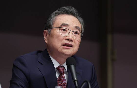 조현 "트럼프 관세 인상 언급, 합의 파기 아냐…팩트시트 충실히 이행"