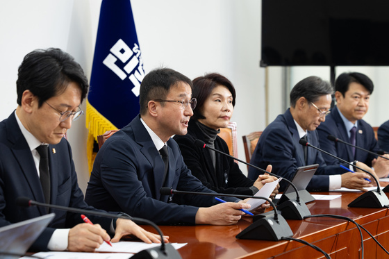 정책조정회의 모두 발언하는 한병도 원내대표