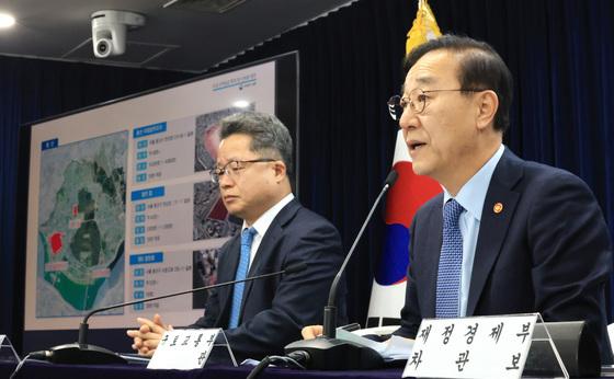 태릉CC·용산·과천, 6만 가구 공급…조율 안 된 부지는 2월 발표