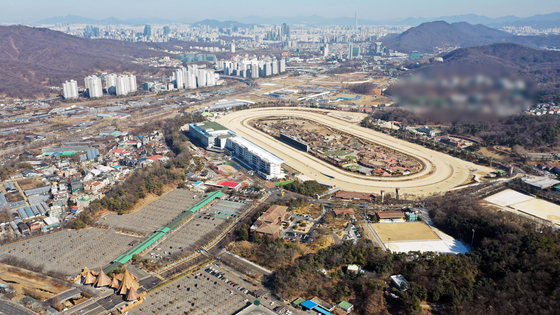 과천시, 경마장 주택 공급 일방결정 주장에…국토부 "논의한 사업"