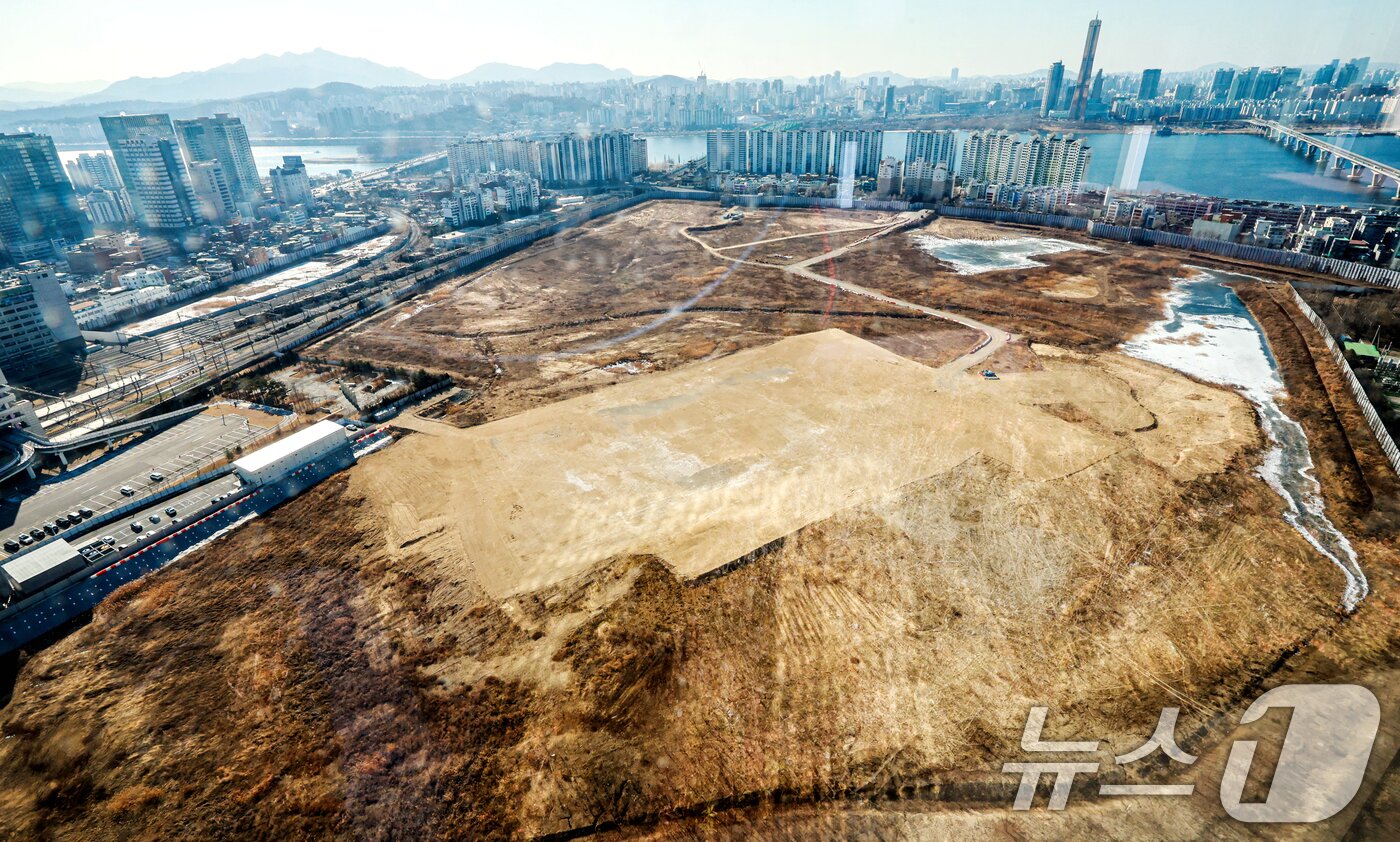 본문 이미지 - 서울 용산구 용산국제업무지구의 모습. 2026.1.29 ⓒ 뉴스1 이호윤 기자