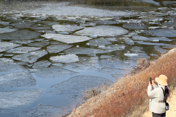 매곡 -8.5도…울산 아침 추위 지속, 1주일째 건조경보