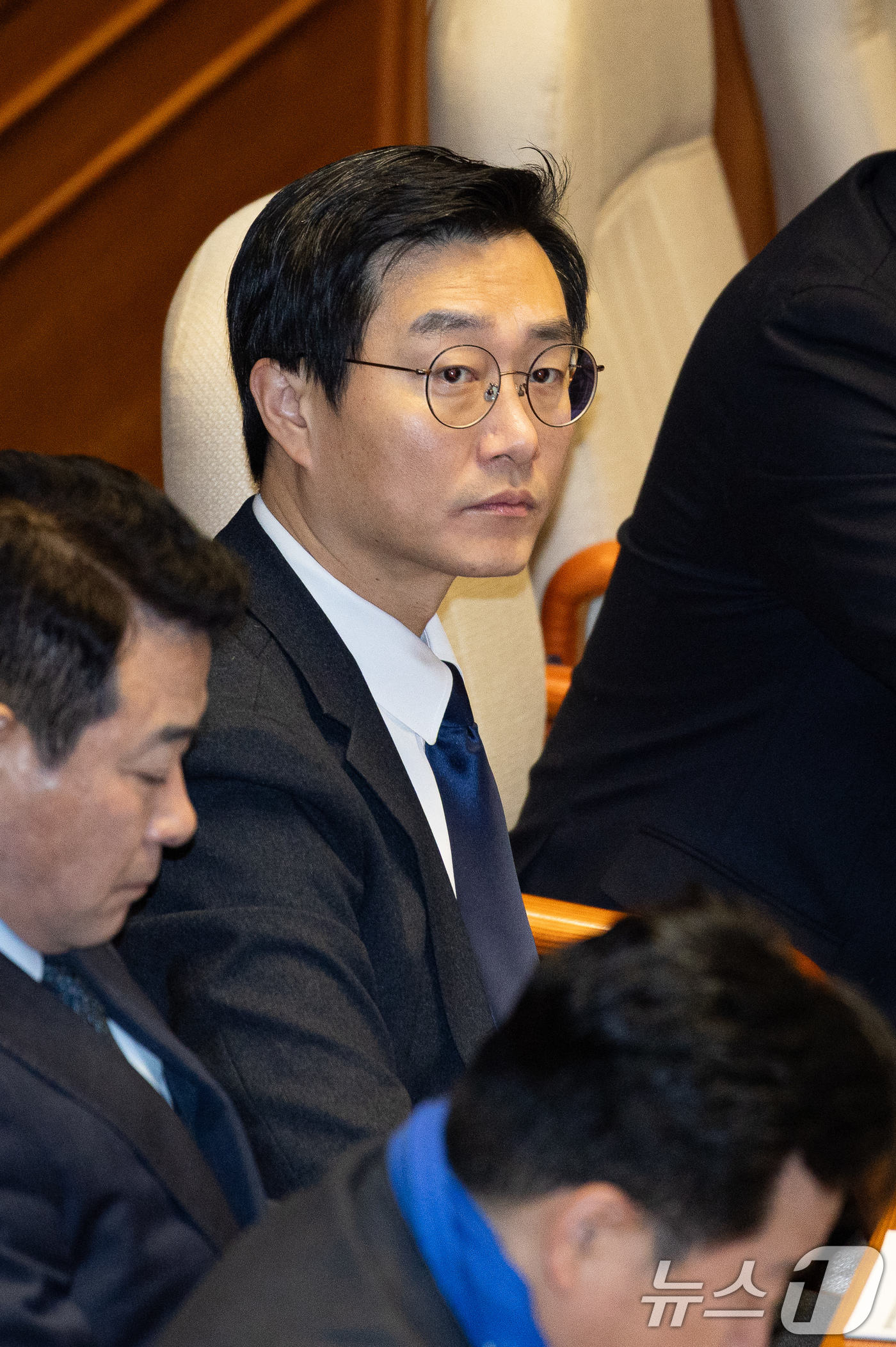 (서울=뉴스1) 유승관 기자 = 장경태 더불어민주당 의원이 29일 서울 여의도 국회에서 열린 제431회 국회(임시회) 제2차 본회의에 참석해 자리하고 있다. 2026.1.29/뉴스 …