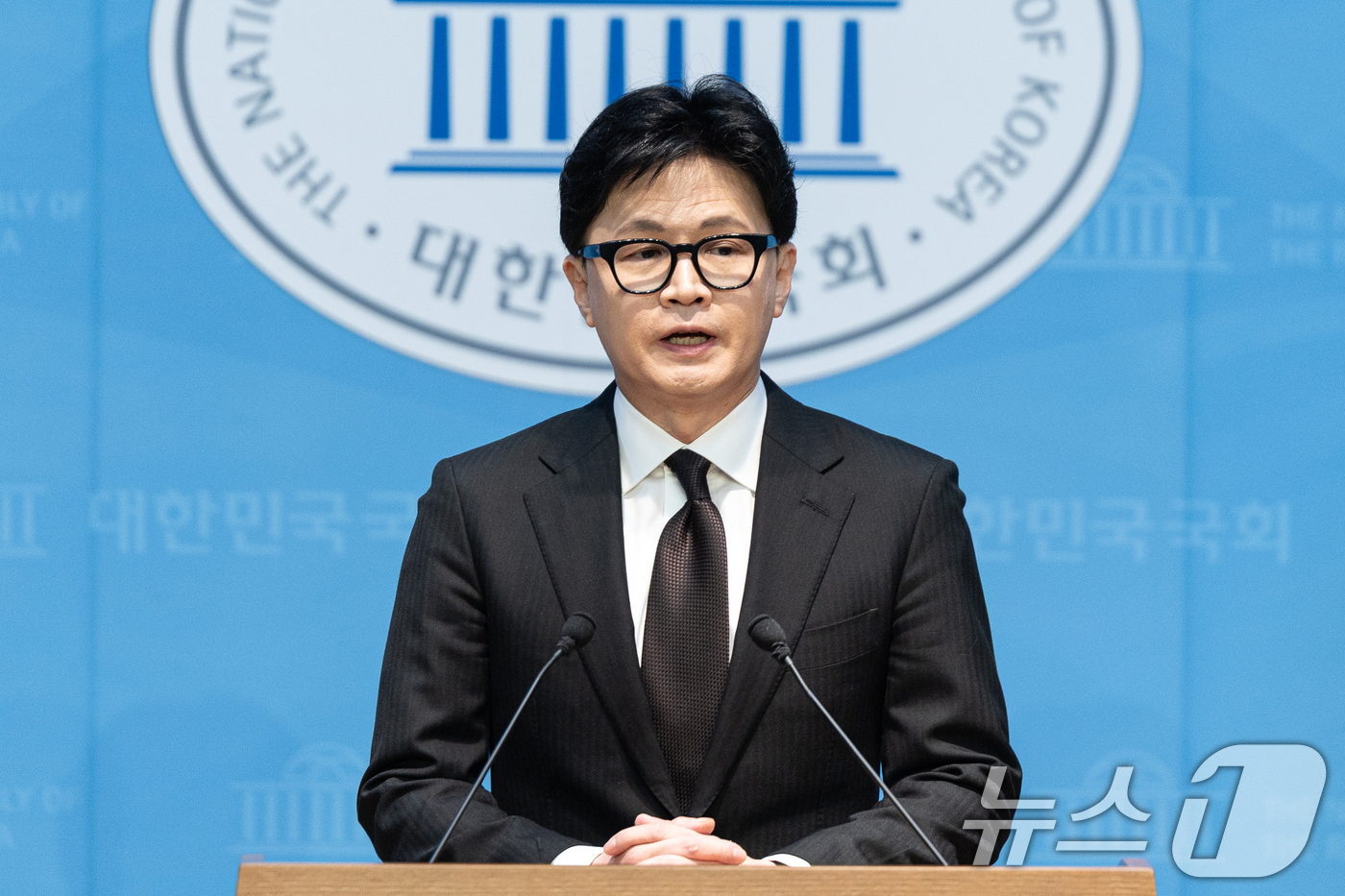 (서울=뉴스1) 이승배 기자 = 한동훈 전 국민의힘 대표가 29일 서울 여의도 국회 소통관에서 국민의힘 지도부의 제명 결정에 관한 입장 발표를 하고 있다. 2026.1.29/뉴스1 …