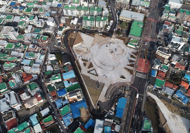 '서귀포 문화광장' 10여년만 준공 앞둬…"도심형 문화·휴식 공간"
