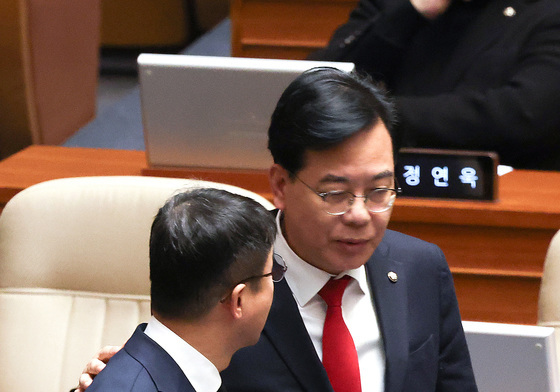 한병도·송언석 '본회의 대화'