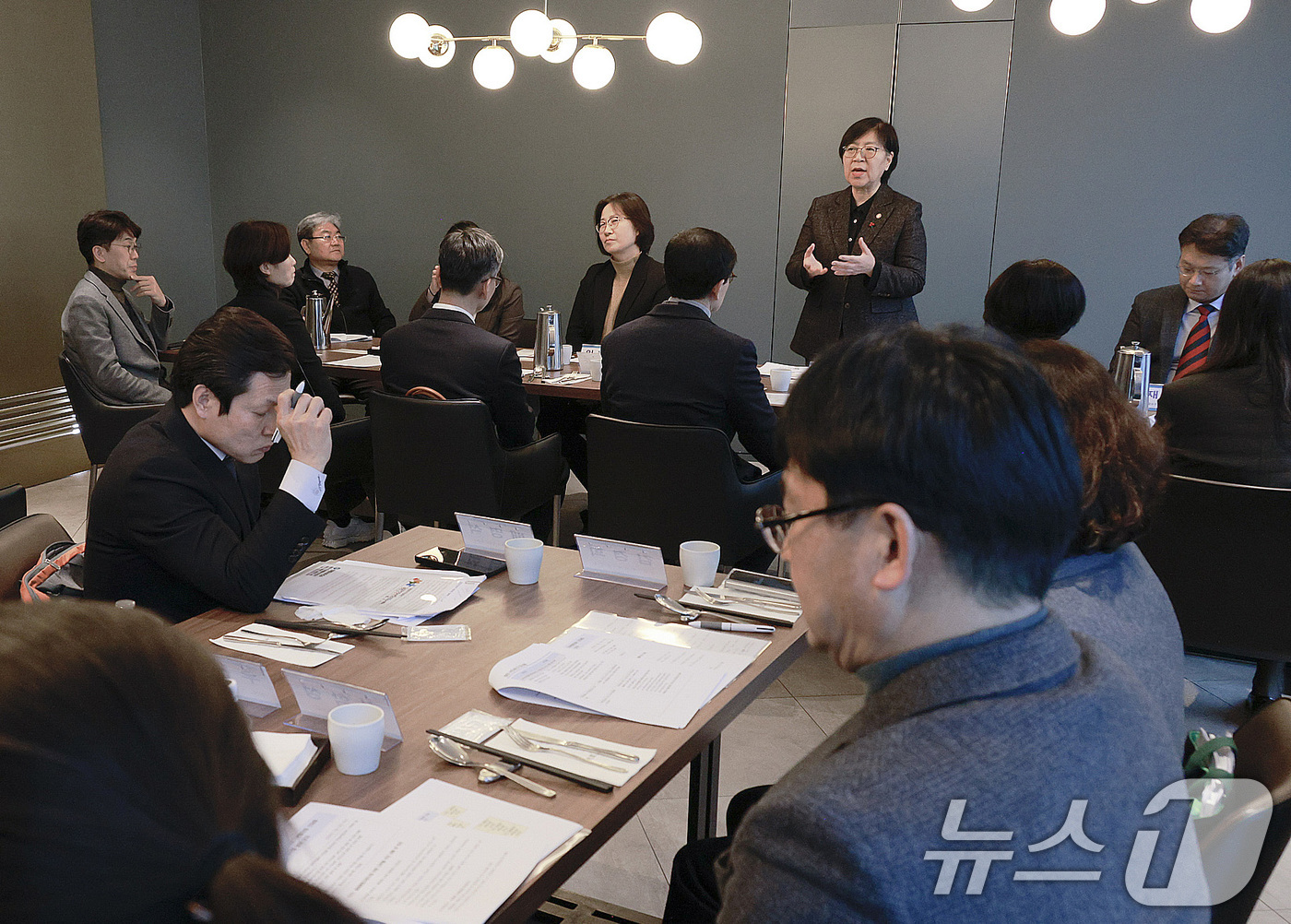 (서울=뉴스1) = 정은경 보건복지부 장관이 29일 서울역 도원스타일에서 열린 지역보건의료기관협의회 정책간담회에서 인사말을 하고 있다. (보건복지부 제공. 재판매 및 DB금지) 2 …