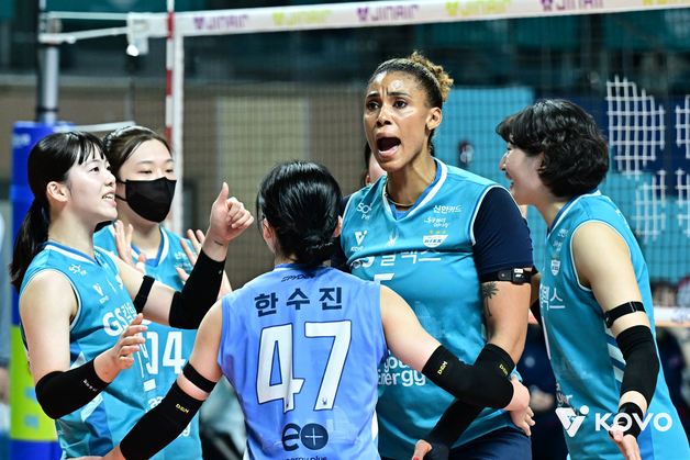 프로배구 GS칼텍스·한국전력, 나란히 '패패승승승' 대역전극 합창