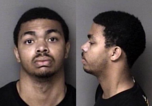 새해 '흉기테러' 계획하던 18세 美남성 체포…"IS에 충성 맹세"