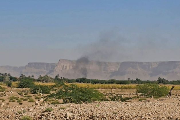 사우디 연합군, 남예멘 분리주의세력 기지 공습…전투원 20명 사망