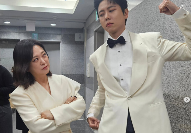 박나래, 활동 중단 후 첫 SNS 활동 포착…김숙에 '좋아요'