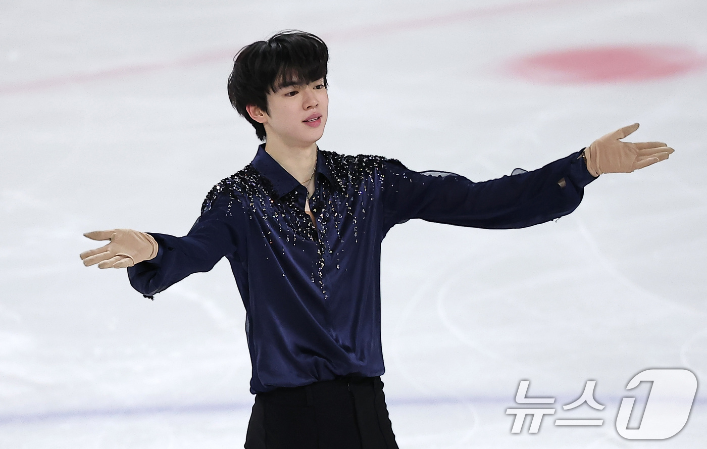 (서울=뉴스1) 김성진 기자 = 피겨스케이팅 선수 차준환이 3일 서울 양천구 목동 아이스링크에서 열린 제80회 전국남녀 피겨스케이팅 종합선수권대회에서 쇼트 프로그램 연기를 마친 후 …