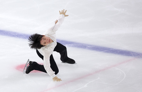 연기 펼치는 최하빈