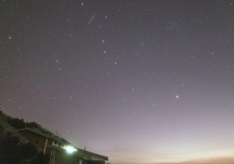 3일 밤 올해 첫 보름달과 첫 유성우 동시에 본다