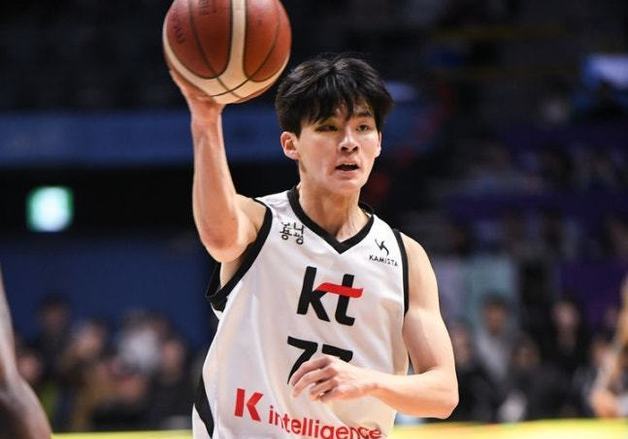 '강성욱 17득점' KT, 소노 잡고 3연승·5할 승률 복귀