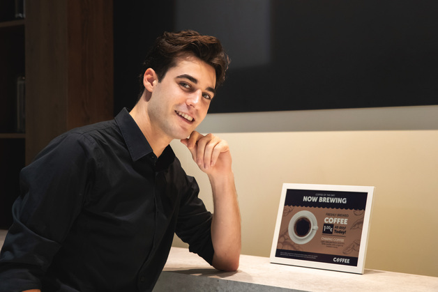 삼성전자, 'A4' 크기 컬러 이페이퍼 출시…초저전력·친환경 강화