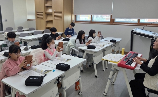 'AI와 예술의 만남'…증평교육도서관 겨울방학 인공지능 특강