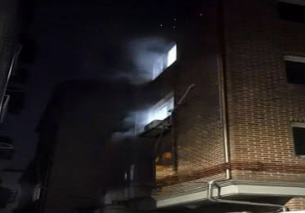 안산 4층짜리 다세대주택서 불…1명 중상, 9명 대피