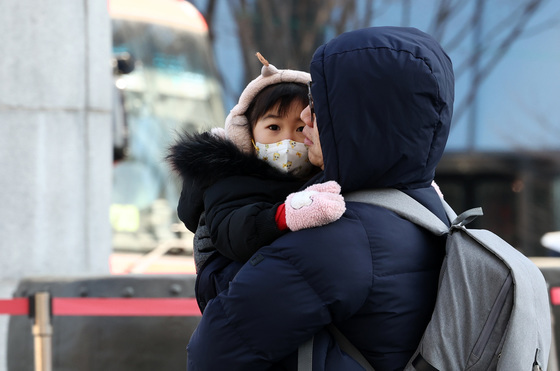 연천 -14.9도, 철원 -15.9도…경기·인천·강원 한파특보 속 강추위(종합)