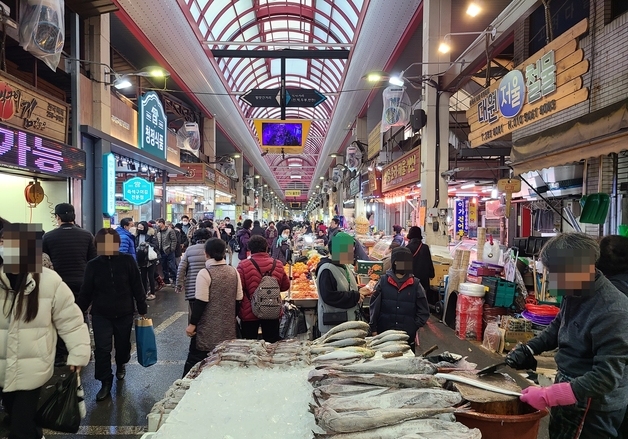 작년보다 쌀 13%·갈치 26% 가격 올라…설 명절 장바구니 부담