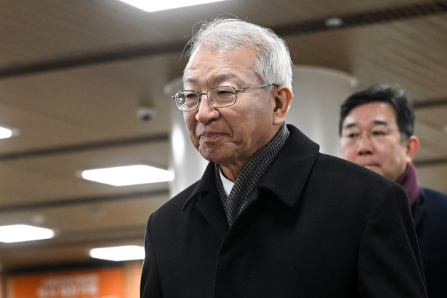 '사법농단' 양승태 2심 징역형 집유…"재판독립 훼손"(종합)