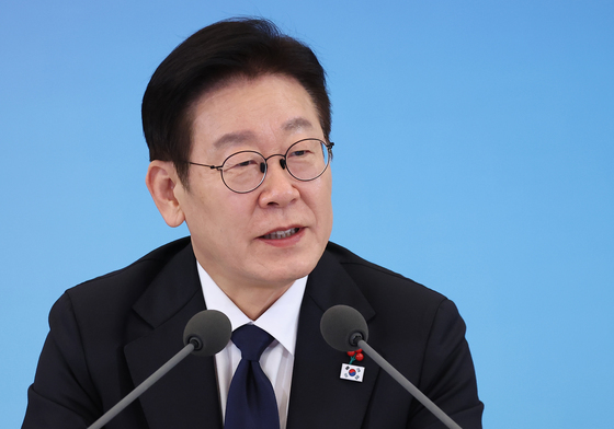 李대통령 "전통 방식으로 좋은일자리 한계…창업 사회로 가야"