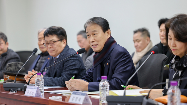 보훈부 장관, 강원 GOP 대대 위문…"제복 영웅 존경받는 보훈 만들 것"