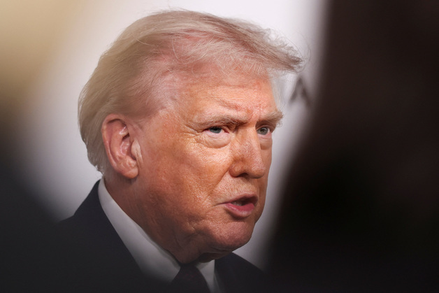 [포토] 트럼프의 근엄한 표정