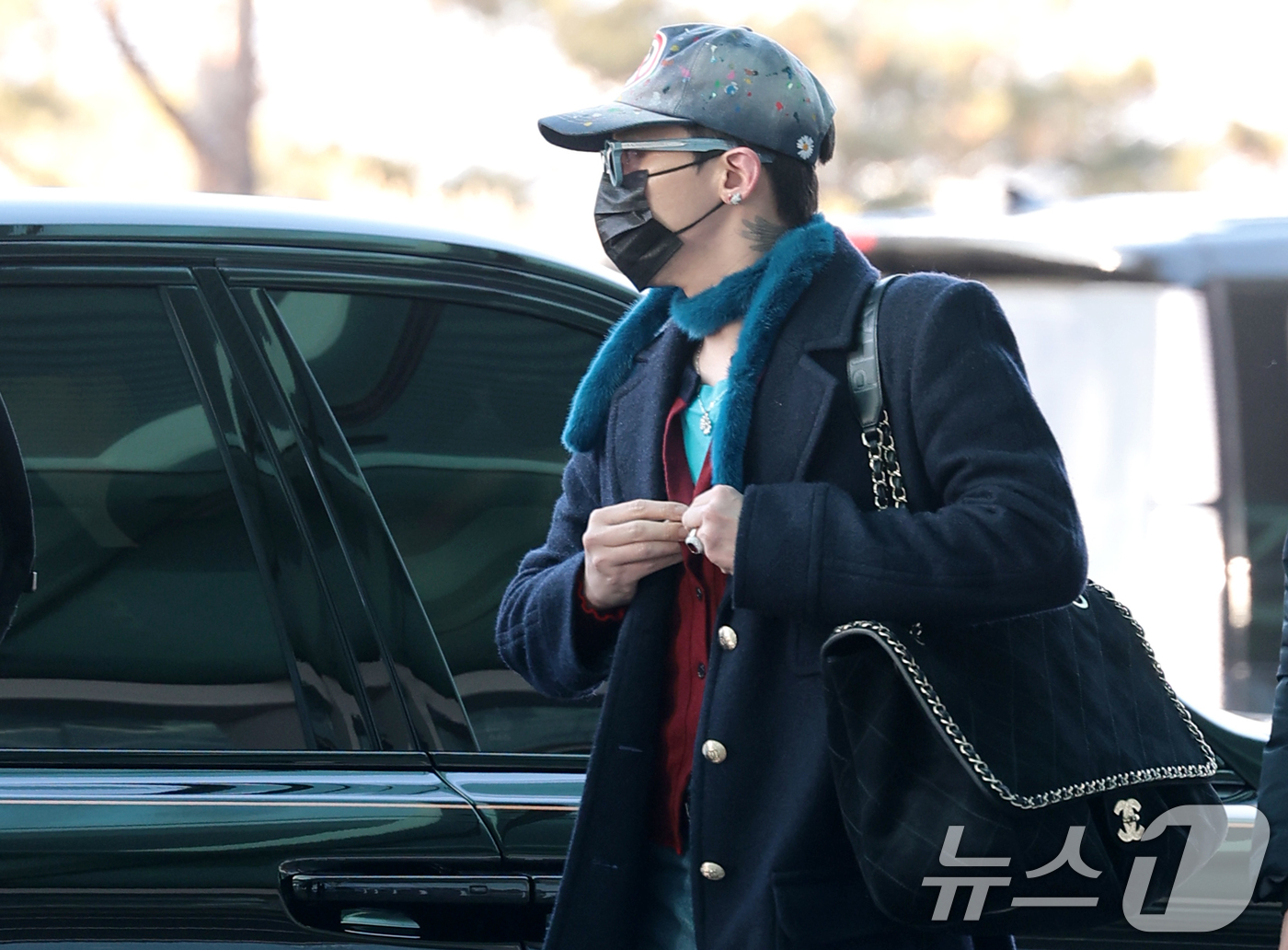 (인천공항=뉴스1) 권현진 기자 = 빅뱅 지드래곤이 30일 해외 일정을 위해 인천공항을 통해 말레이시아로 출국하고 있다. 2026.1.30/뉴스1