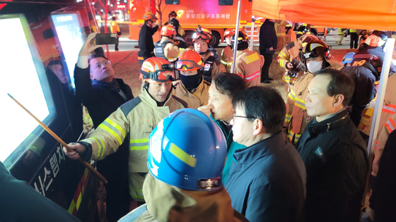 음성 펄프공장 화재 '대응 2단계'