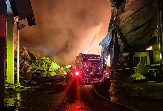 투입되는 무인소방로봇