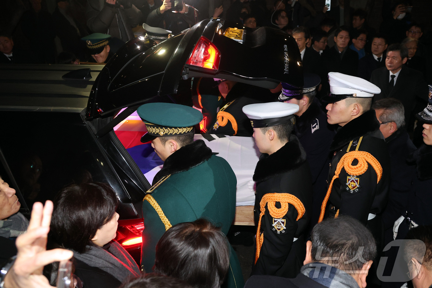 (서울=뉴스1) 김성진 기자 = 31일 오전 서울 종로구 서울대학교병원 장례식장에서 고 이해찬 전 국무총리의 발인이 엄수되고 있다. (공동취재) 2026.1.31/뉴스1