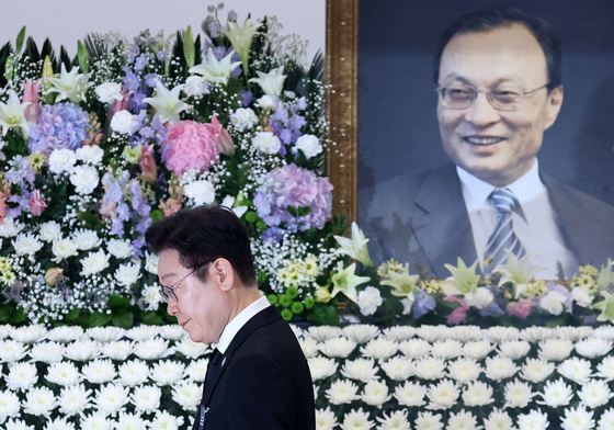 이해찬 전 총리 영결식 엄수…민주평통·민주당사 거쳐 영면(종합)
