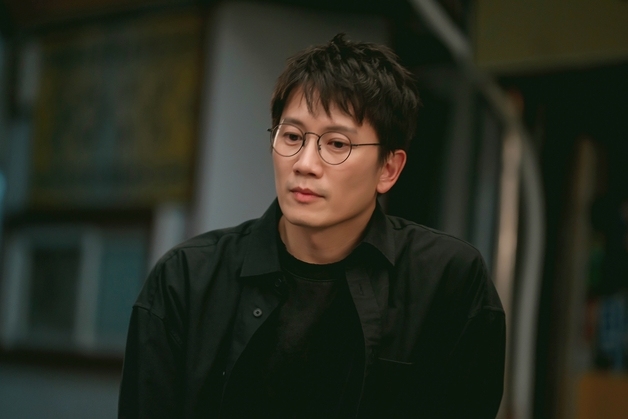 '판사 이한영' 지성, 원진아·황희·백진희와 '판벤져스'…화기애애