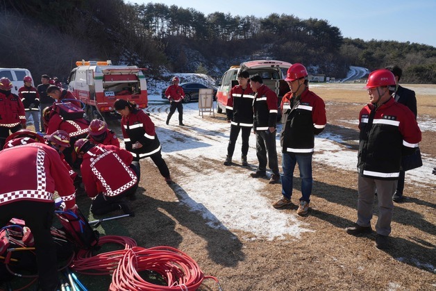 육동한 춘천시장, 산림재난대응단 산불진화 훈련 점검