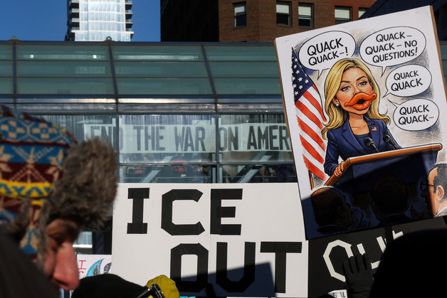 美인권단체들, 국무부 '이민비자 중단'에 소송…"이민법 무력화"