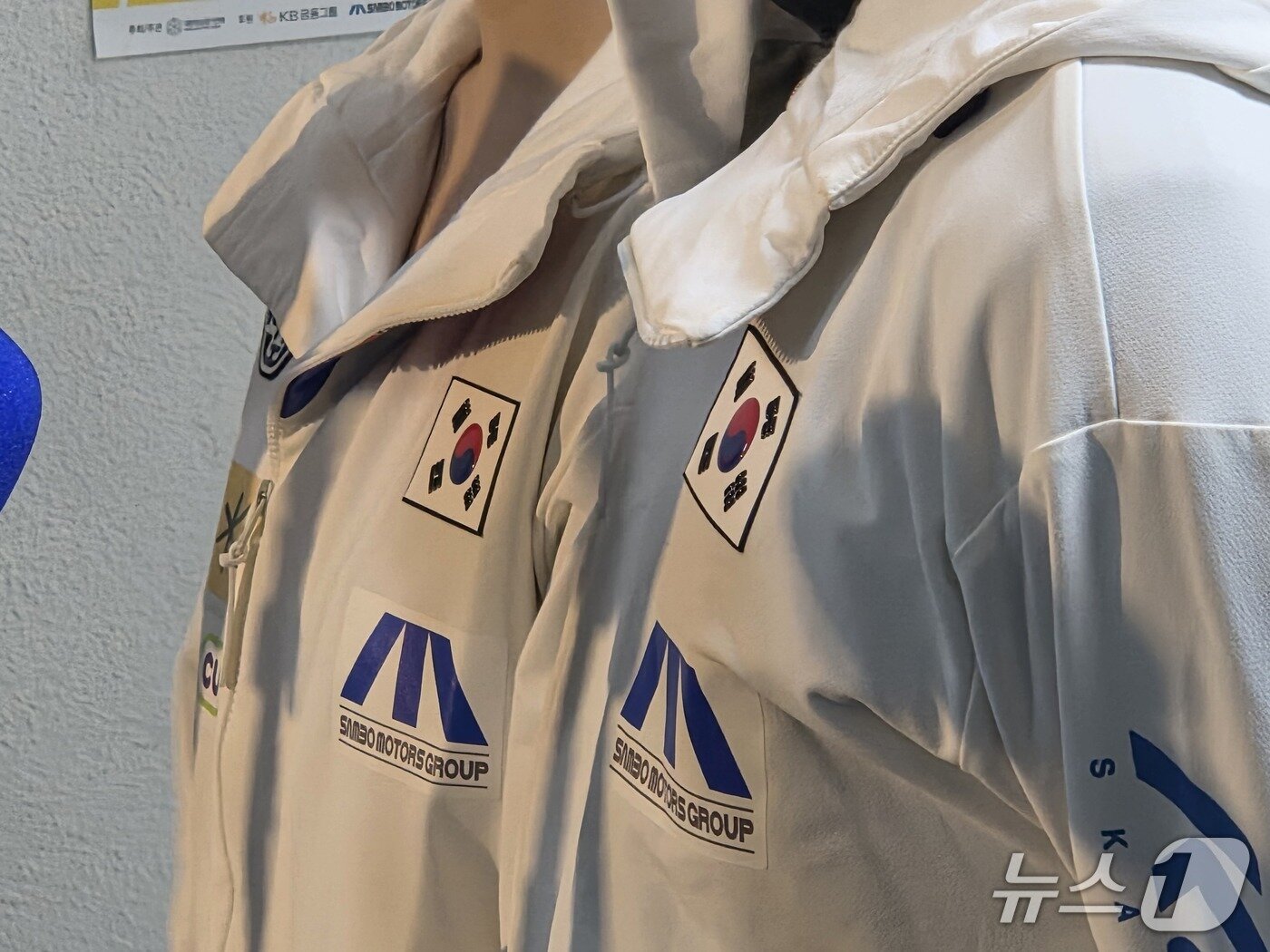 본문 이미지 -  태극마크를  달고 올림픽에 나서는 임해나-권예ⓒ News1 안영준 기자