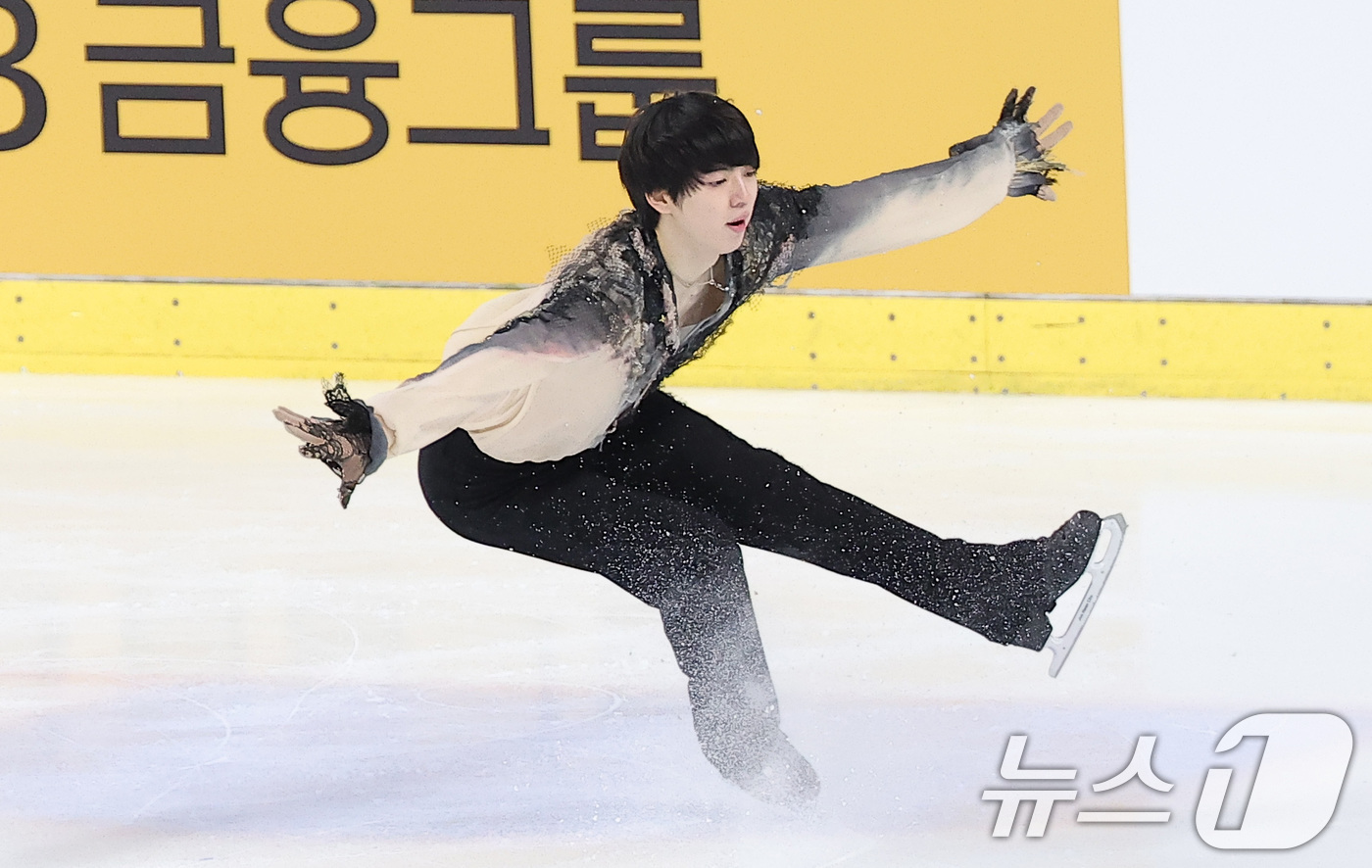 (서울=뉴스1) 김성진 기자 = 피겨스케이팅 선수 차준환(서울시청)이 4일 서울 양천구 목동 아이스링크에서 열린 제80회 전국남녀 피겨스케이팅 종합선수권대회 남자 시니어 프리 스케 …