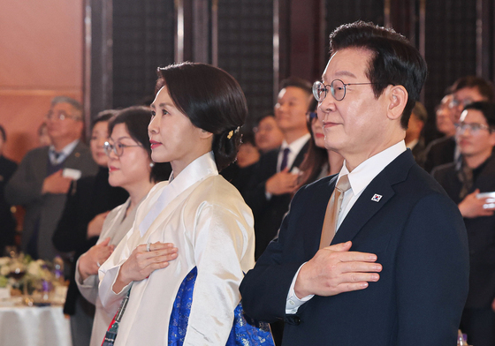 李대통령 한중 비즈니스포럼…中배터리·통신·전기차 총수 총출동(종합)